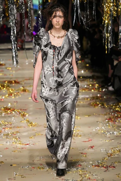 Look 40